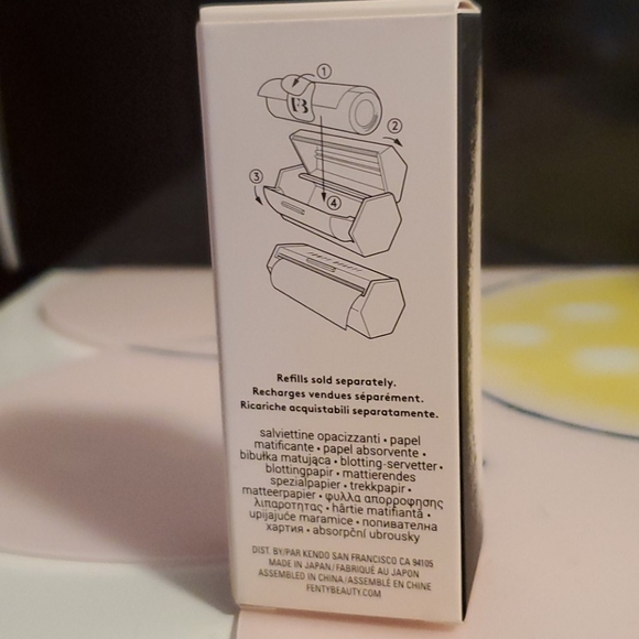 FENTY INVISIMATTE - Picture 3 of 3